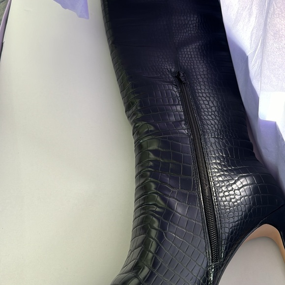 Madden Girl Black Womens Chantelle Faux Leather Embossed Over-The-Knee Boots - Picture 4 of 4